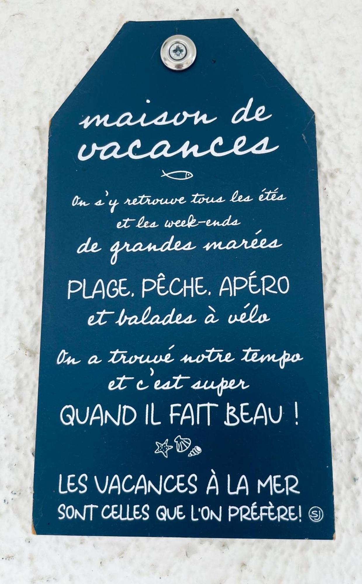 Studio au bord du lac d'Eguzon Extérieur photo