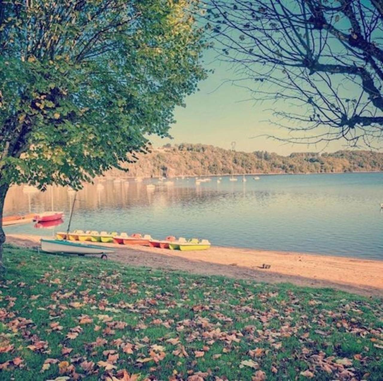 Studio au bord du lac d'Eguzon Extérieur photo